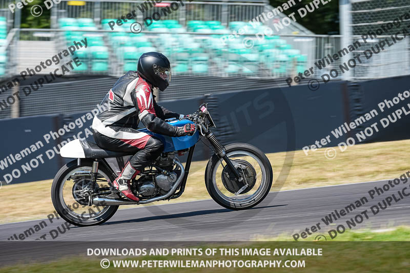 cadwell park;cadwell park photographs;cadwell trackday photographs;enduro digital images;event digital images;eventdigitalimages;peter wileman photography;racing digital images;trackday digital images;trackday photos